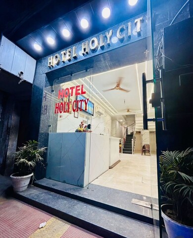 호텔 홀리 시티