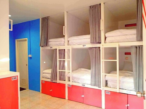 고 투 파티 호스텔 앤 바 아오낭