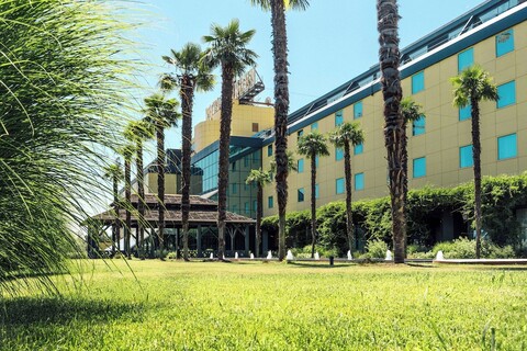 로열 가든 호텔