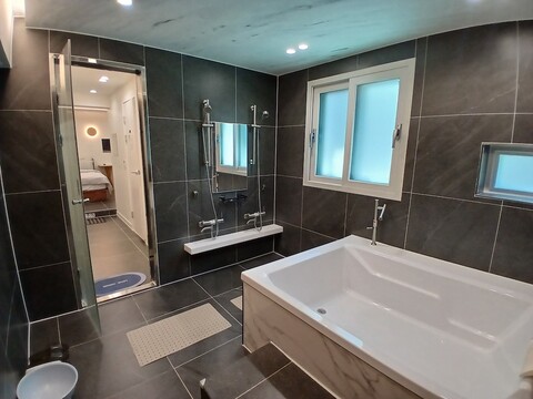 목욕어때 스파모텔