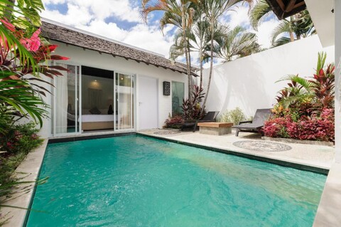 탄스 아스타나 빌라스 바이 더 라바나