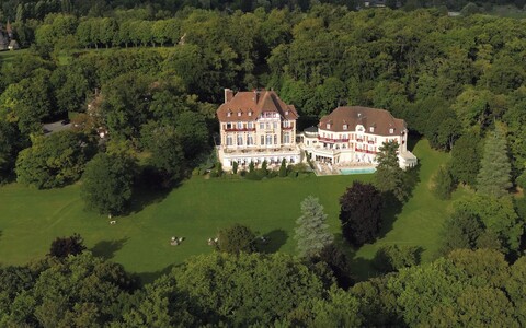 샤토 드 라 투어