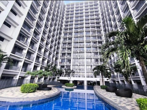 쇼어 스테이케이션 인 MOA 바이 MLG