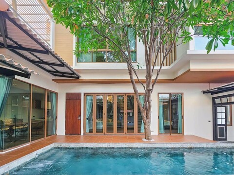 세라바 펫프렌들리 풀 빌라 후아힌