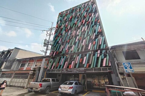 Redenza Suites Makati By Zuzu