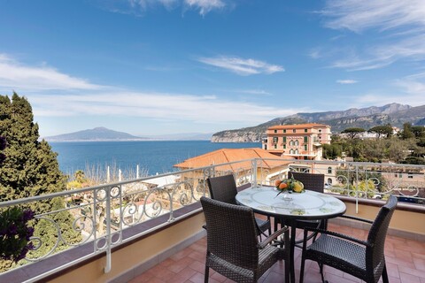 알 센트로 스위트