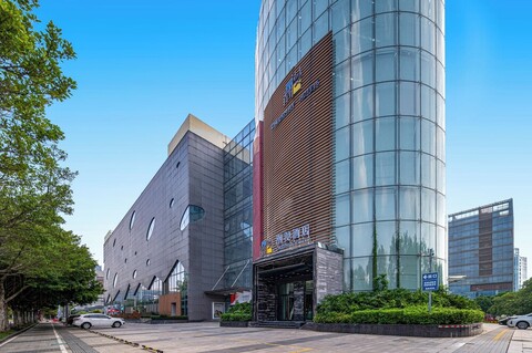 트렌디 로맨틱 호텔 인터내셔널 광저우 바오넝 공연 예술 센터 과학 도시 지하철역 지점