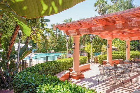 업타운 오아시스 산 호세 공항