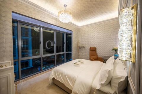 레지스 바이 리츠, 이마고 몰 로프트 B