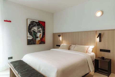 디자인 스위트 바이 올라라 홈즈