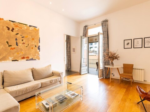 디자이너의 3베드룸 아파트먼트, 테라스 있음