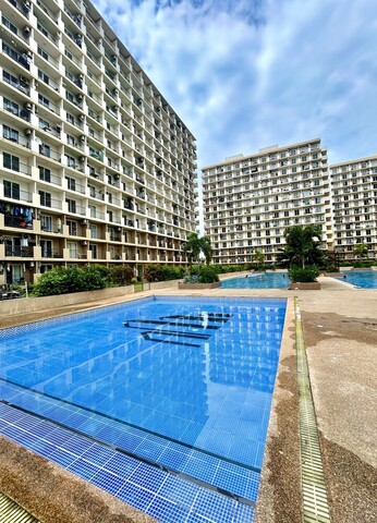 발코니와 수영장 이용 가능 스튜디오 리트리트