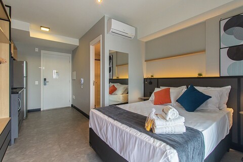 현대적인 리트리트, 알리안츠 파르케 근처 Sp-p1604a