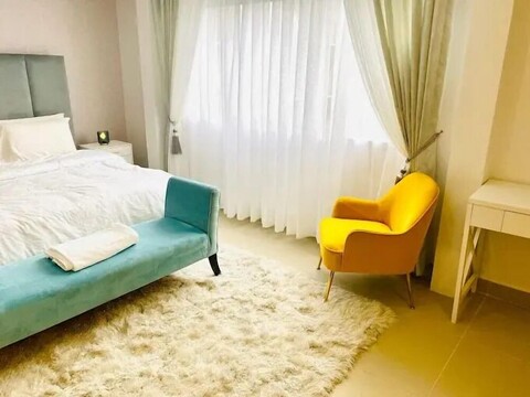 1677 메이페어 아파트먼트