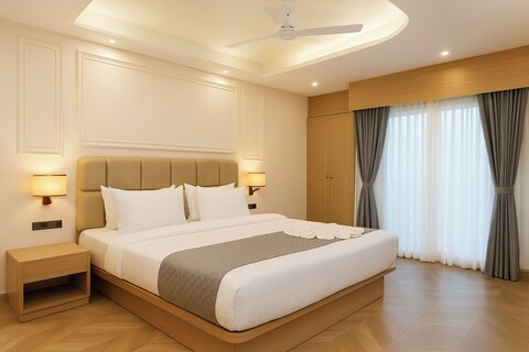 호텔 골든 더스트 로열 푸리