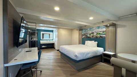 코스타 메사 인