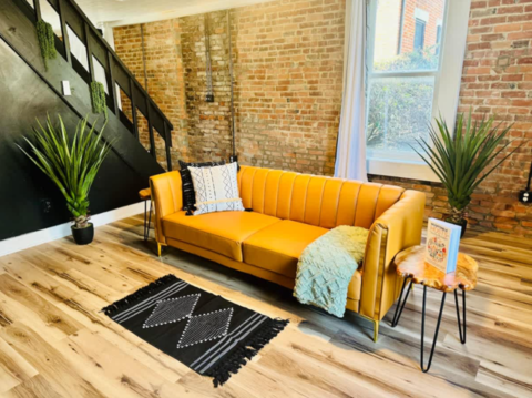 Short North - Free Parking - King Bed - Convention