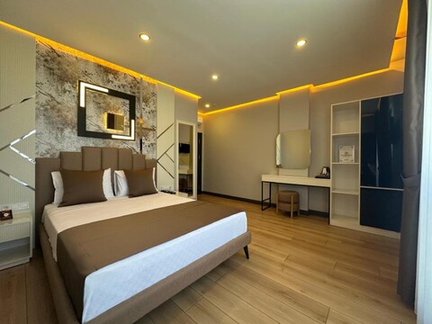 포 포인츠 에어포트 호텔