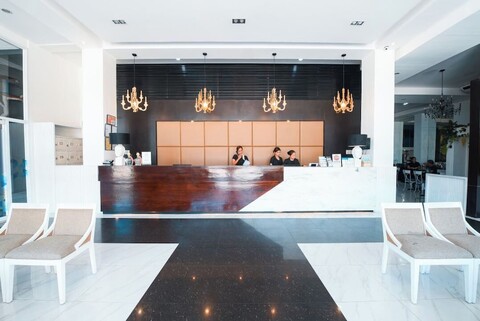 호텔 삐에르 쿠아트로