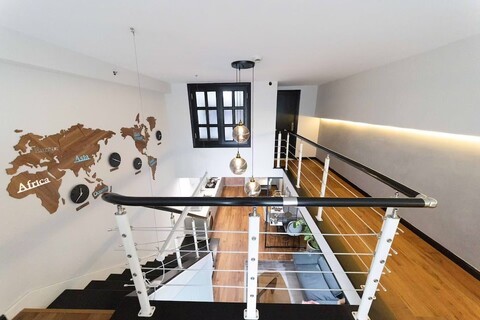 상하이 힐스 & 게피 스페이스 다이노사우르