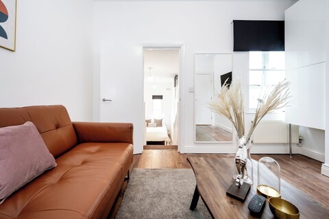 센터 근처 아름다운 플랫 11분