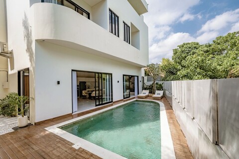 아야 타운하우스 - 우말라스