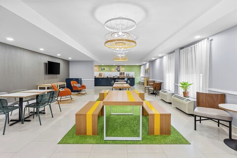 스파크 바이 힐튼 데스 플레인스 시카고 오헤어