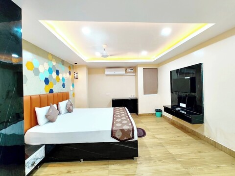 호텔 산토시 인 푸리