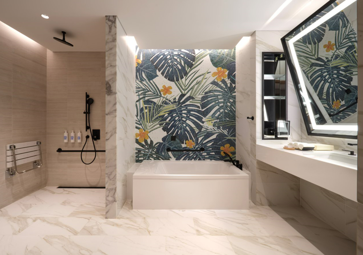 room detail thumbnail 1