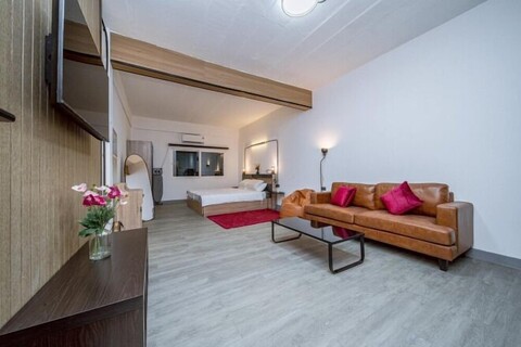 Oasis Suites - Pattaya - Huge Modern Apartments