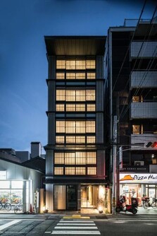 구치마치쿤 · 호텔 히토메보레 교토 시조 가라스마