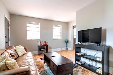 Convention - Private Parking - Pets - Short North