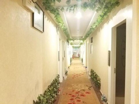 Shenzhen Huashang Hotel (Hongling Subway Station KKmall)