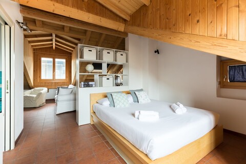 밀라노 아파트먼트 모르타라 17