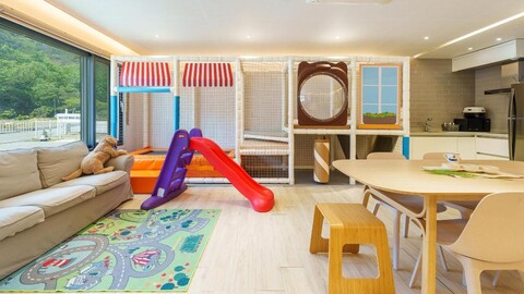 경주 아인키즈풀빌라