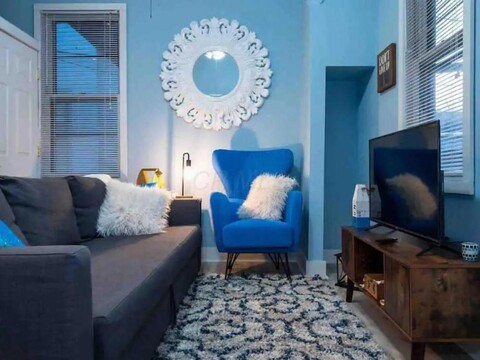 Convention - Free Parking - Short North -Queen Bed