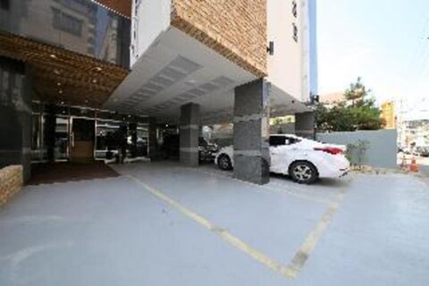 G HOUSE Mini Hotel & Guest House - Hostel