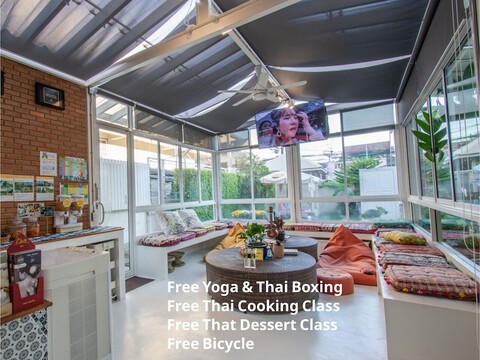 호스텔 룰러바이 - 어른 전용