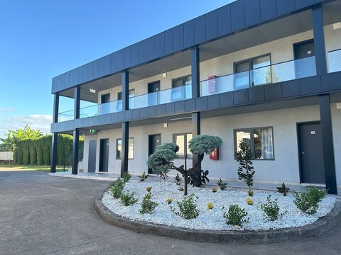 졸리 나이트 모텔