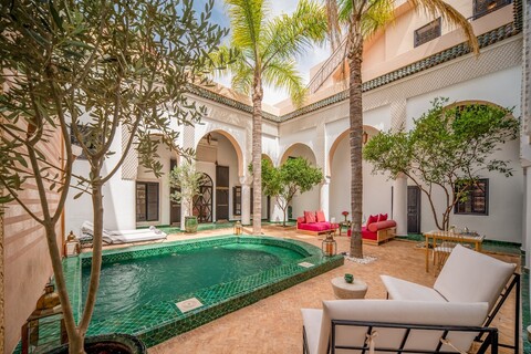 리아드 아카시아