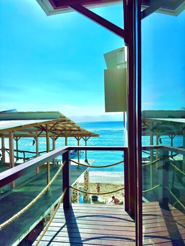 토마스 비치의 더 옴