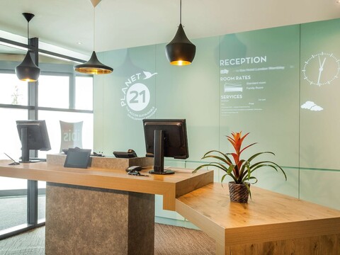 이비스 런던 웸블리