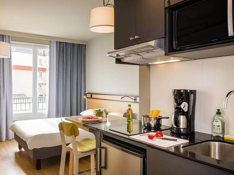 아파트호텔 아다지오 악세스 라 데팡스 푸토