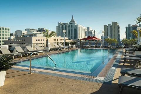 코트야드 바이 메리어트 마이애미비치-사우스비치