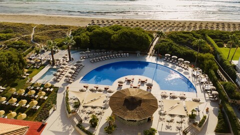 데스티네이션 바이 하얏트의 일부인 마요르카 사레나 데 무로 리조트