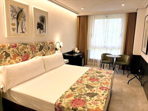 Ribera de Triana Hotel