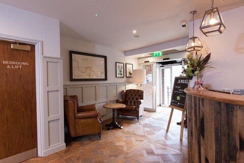 화이트 하트 호텔