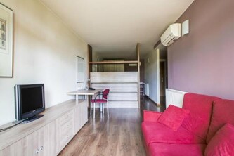 Residencia Universitaria Resa Hernan Cortes