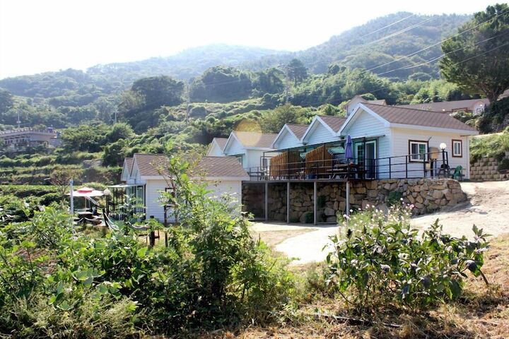 욕지도 솔구지 펜션-i