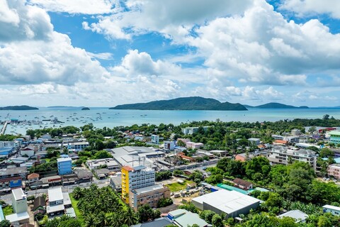 푸켓 파이브 포춘 홀리데이 호텔